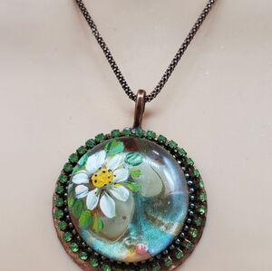 Handmade cabochon abstract background focal daisy